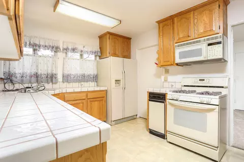 38146 17th St E, Palmdale, CA 93550 photo 12