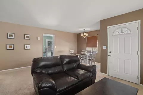 44115 Elm Ave, Lancaster, CA 93534 photo 3