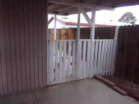 527 Norberry St E, Lancaster, CA 93535 photo 31