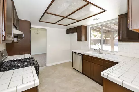 44645 17th St E, Lancaster, CA 93535 photo 6