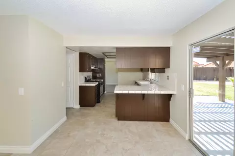 44645 17th St E, Lancaster, CA 93535 photo 5
