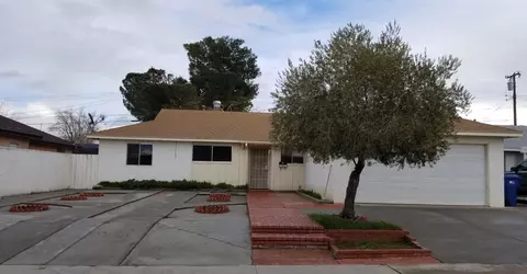 38526 33rd St E, Palmdale, CA 93550 photo 2
