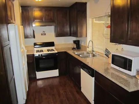 44209 E 4th St, Lancaster, CA 93535 photo 3