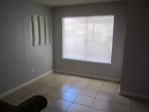 44209 E 4th St, Lancaster, CA 93535 photo 7