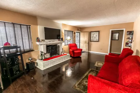 44861 5th St E, Lancaster, CA 93535 photo 4