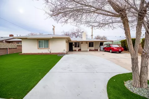 44861 5th St E, Lancaster, CA 93535 photo 1