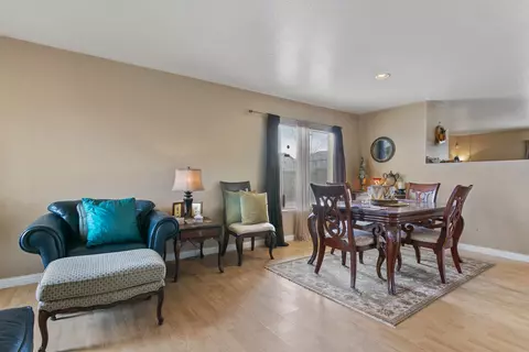 45129 Parkview Ln, Lancaster, CA 93535 photo 5
