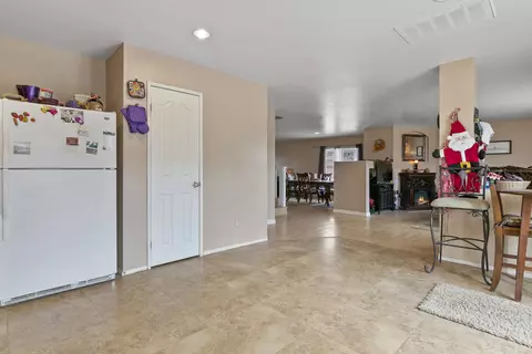 45129 Parkview Ln, Lancaster, CA 93535 photo 13