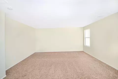 3621 Emerald Ln, Lancaster, CA 93535 photo 13
