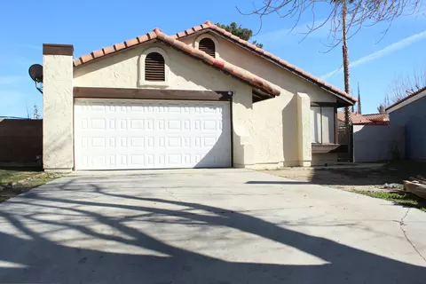 3252 Avenue S2 E, Palmdale, CA 93550 photo 1