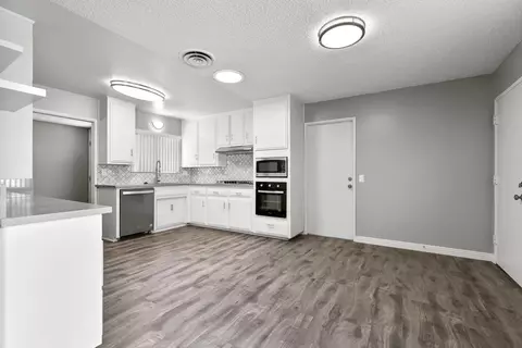 45401 Lorimer Ave, Lancaster, CA 93534 photo 11