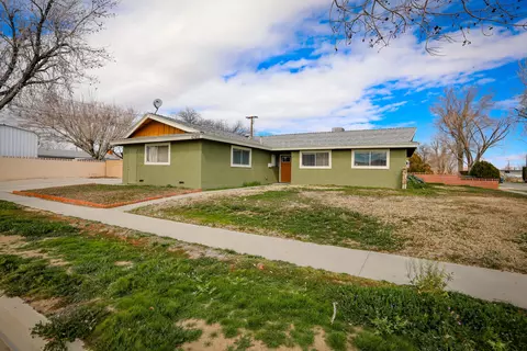 45401 Lorimer Ave, Lancaster, CA 93534 photo 1