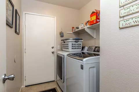 44058 Brandon Thomas Way, Lancaster, CA 93536 photo 13