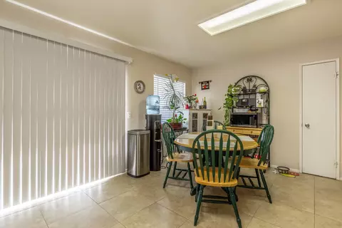 44058 Brandon Thomas Way, Lancaster, CA 93536 photo 7