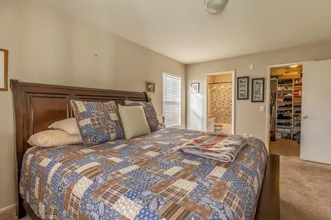 44058 Brandon Thomas Way, Lancaster, CA 93536 photo 15