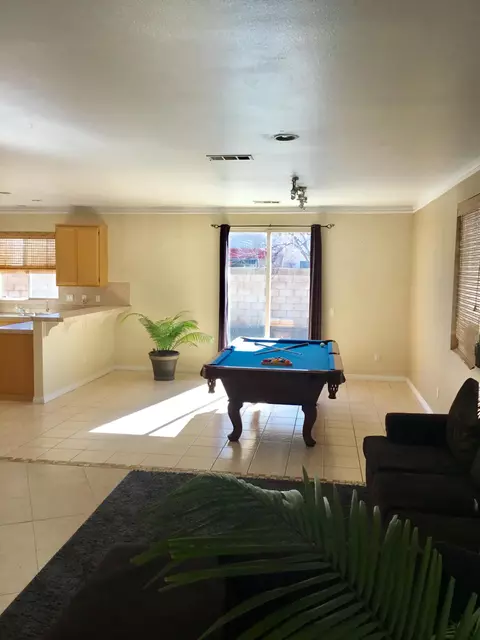 1816 Lingard St E, Lancaster, CA 93535 photo 4
