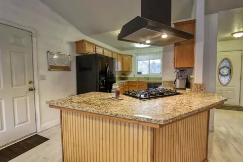 29150 Angus Ct, Tehachapi, CA 93561 photo 7