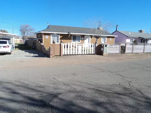 27083 Cote St, Boron, CA 93516 photo 3