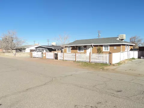 27083 Cote St, Boron, CA 93516 photo 2
