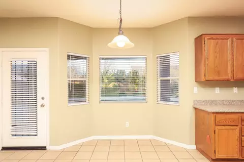 4127 Avenue J6 W, Lancaster, CA 93536 photo 12