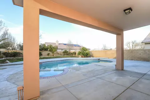 4127 Avenue J6 W, Lancaster, CA 93536 photo 6