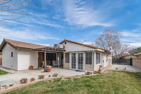 44303 Ruthron Ave, Lancaster, CA 93536 photo 29