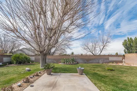44303 Ruthron Ave, Lancaster, CA 93536 photo 28