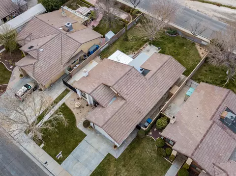 44303 Ruthron Ave, Lancaster, CA 93536 photo 32