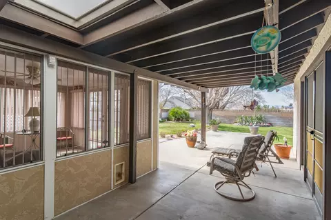 44303 Ruthron Ave, Lancaster, CA 93536 photo 26