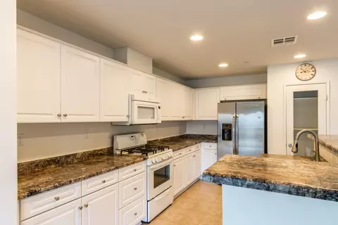 2525 Avenue K3 E, Lancaster, CA 93535 photo 8