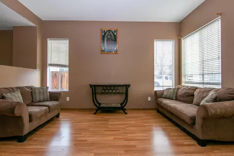 38518 37th St E, Palmdale, CA 93550 photo 5