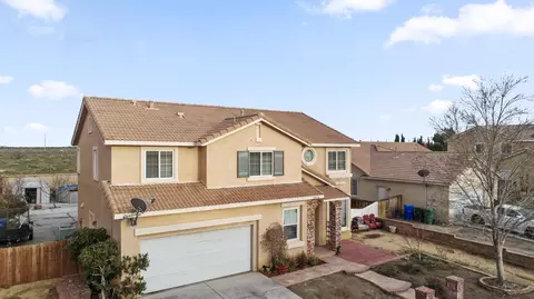 38518 37th St E, Palmdale, CA 93550 photo 2