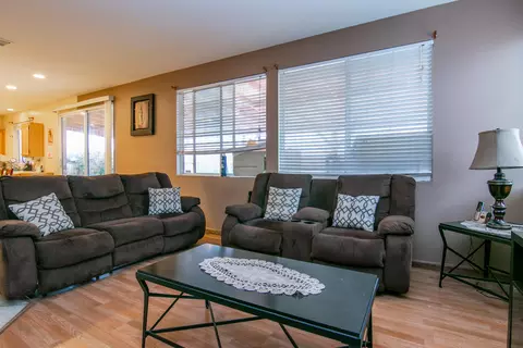 38518 37th St E, Palmdale, CA 93550 photo 9