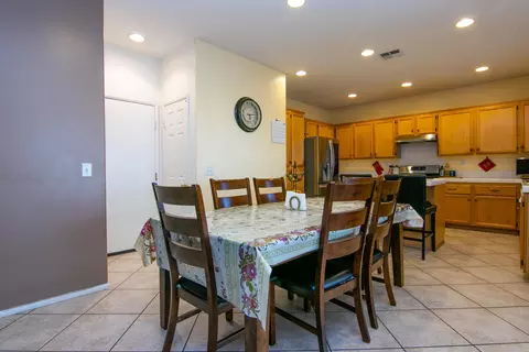 38518 37th St E, Palmdale, CA 93550 photo 11