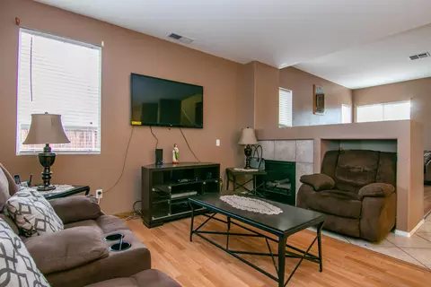 38518 37th St E, Palmdale, CA 93550 photo 8