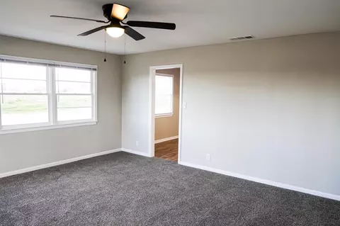 38464 12th St E, Palmdale, CA 93550 photo 14