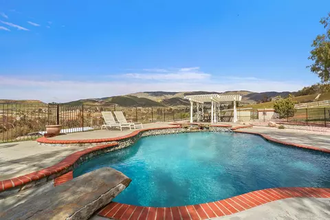 34508 Goldridge Ave, Acton, CA 93510 photo 3