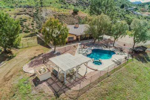 34508 Goldridge Ave, Acton, CA 93510 photo 7