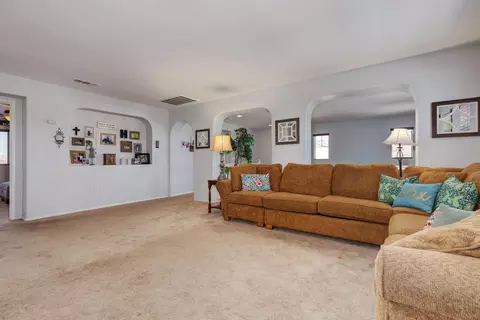 44045 Quarter St, Lancaster, CA 93536 photo 27