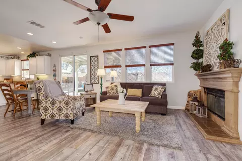 44045 Quarter St, Lancaster, CA 93536 photo 13