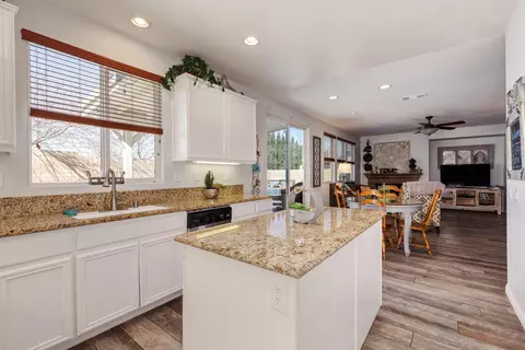 44045 Quarter St, Lancaster, CA 93536 photo 18
