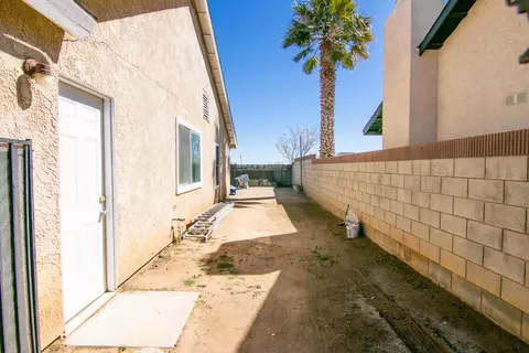 38100 13th St, Palmdale, CA 93550 photo 32