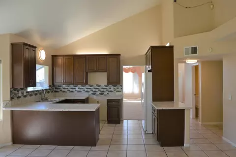1519 Thomas Dr, Lancaster, CA 93535 photo 11
