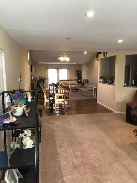 36914 Hampton Ct, Palmdale, CA 93552 photo 3
