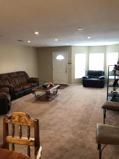 36914 Hampton Ct, Palmdale, CA 93552 photo 6