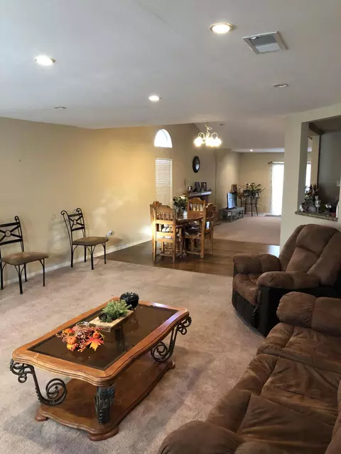 36914 Hampton Ct, Palmdale, CA 93552 photo 5