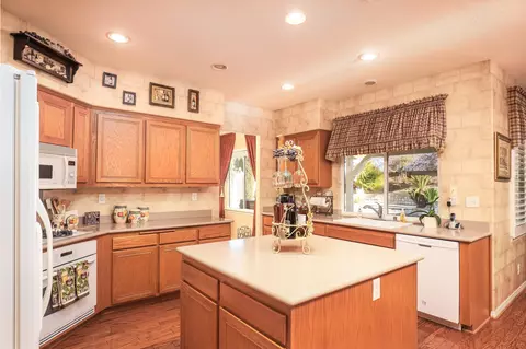 7350 Ridge View Dr, Lancaster, CA 93536 photo 14