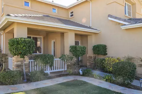 7350 Ridge View Dr, Lancaster, CA 93536 photo 3