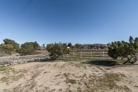 35851 53rd St E, Palmdale, CA 93552 photo 57