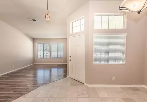 35851 53rd St E, Palmdale, CA 93552 photo 2